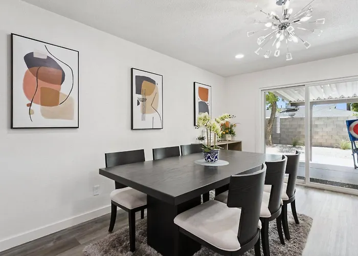 Holiday home Serene Desert Getaway W/ Backyard Near Asu Campus! Tempe